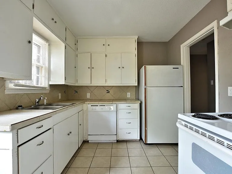 3414 27th St #PM2 — Photo 2