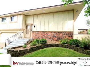 7582 Zinnia Way N, Maple Grove, MN 55311