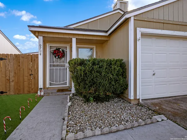 9714 Valley Crest, San Antonio, TX 78250