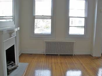 5th image of 3019 Grove Ave