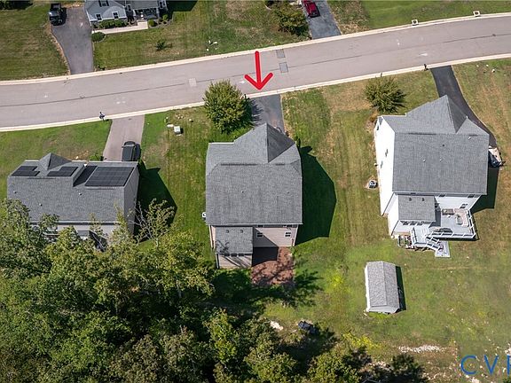 3rd image of 9013 Bailey Hill Rd