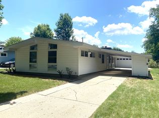628 W Shoshone Rd, Peoria, IL 61614