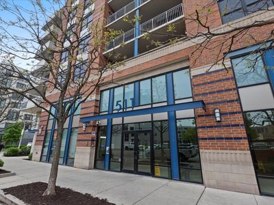 511 W Division St APT 412, Chicago, IL, 60610