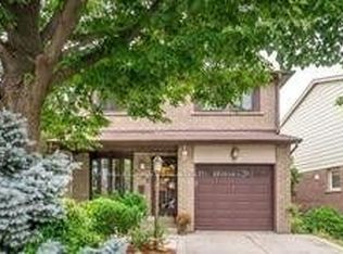 3145 Harris Cres, Mississauga, ON L5N4Y4