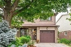 3145 Harris Cres Photo 1