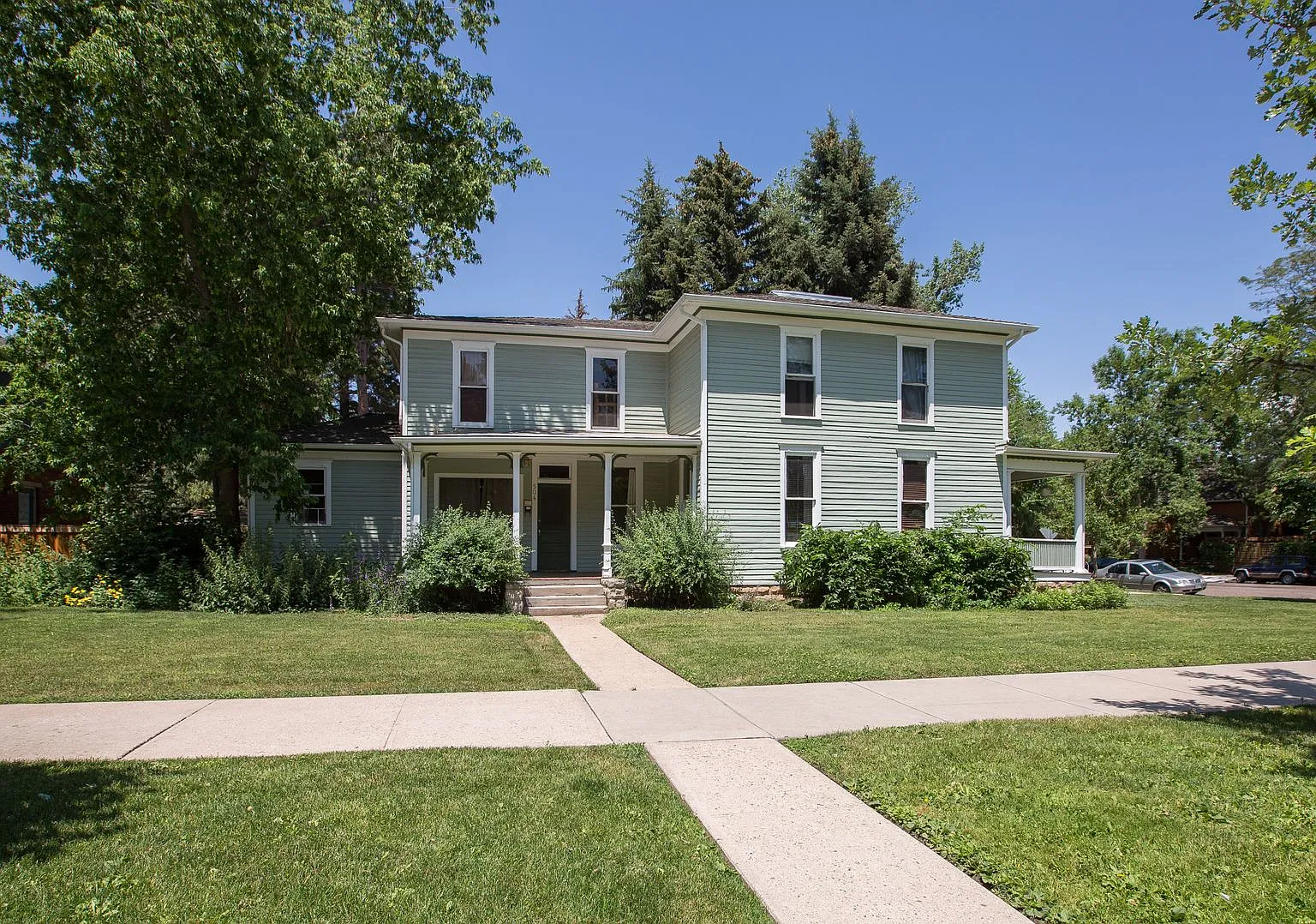 504 W Mountain — Photo 2