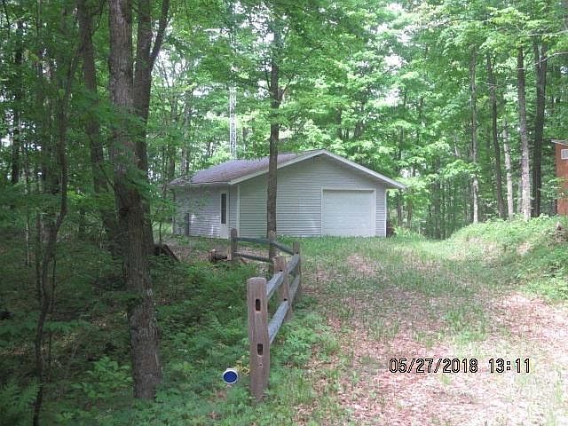 1st image of 1415 Blue Heron Way