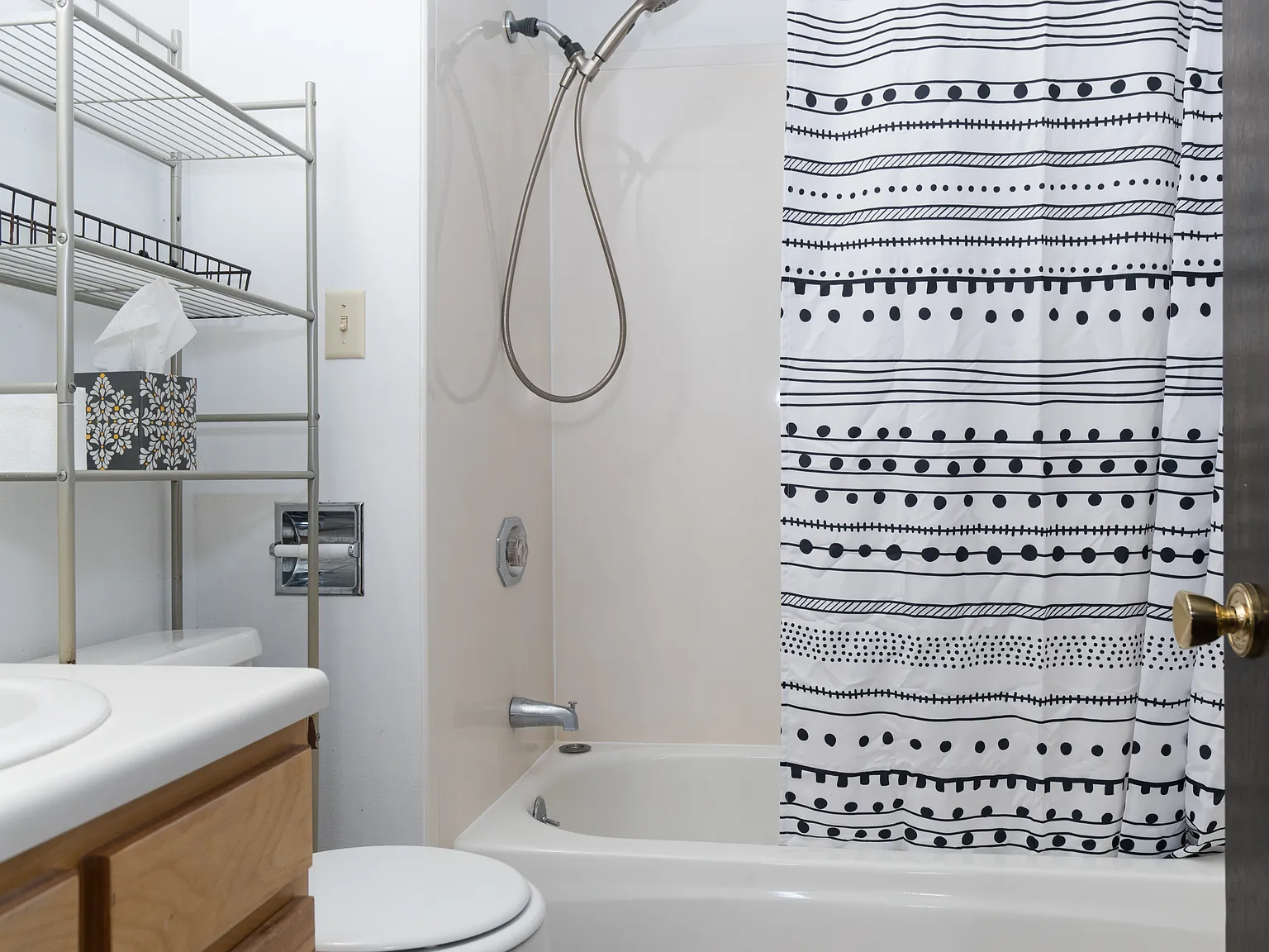 2 bed, 1000 sqft, $1,250 — Photo 3