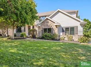 21304 Walnut St, Elkhorn, NE 68022