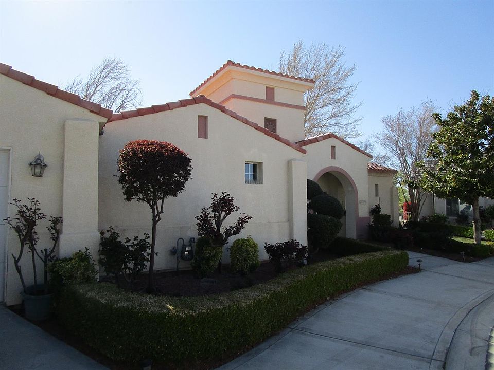 1st image of 11396 Country Club Dr