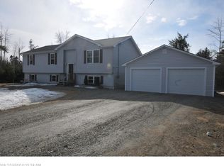 251 10th Rd, Bradley, ME 04411