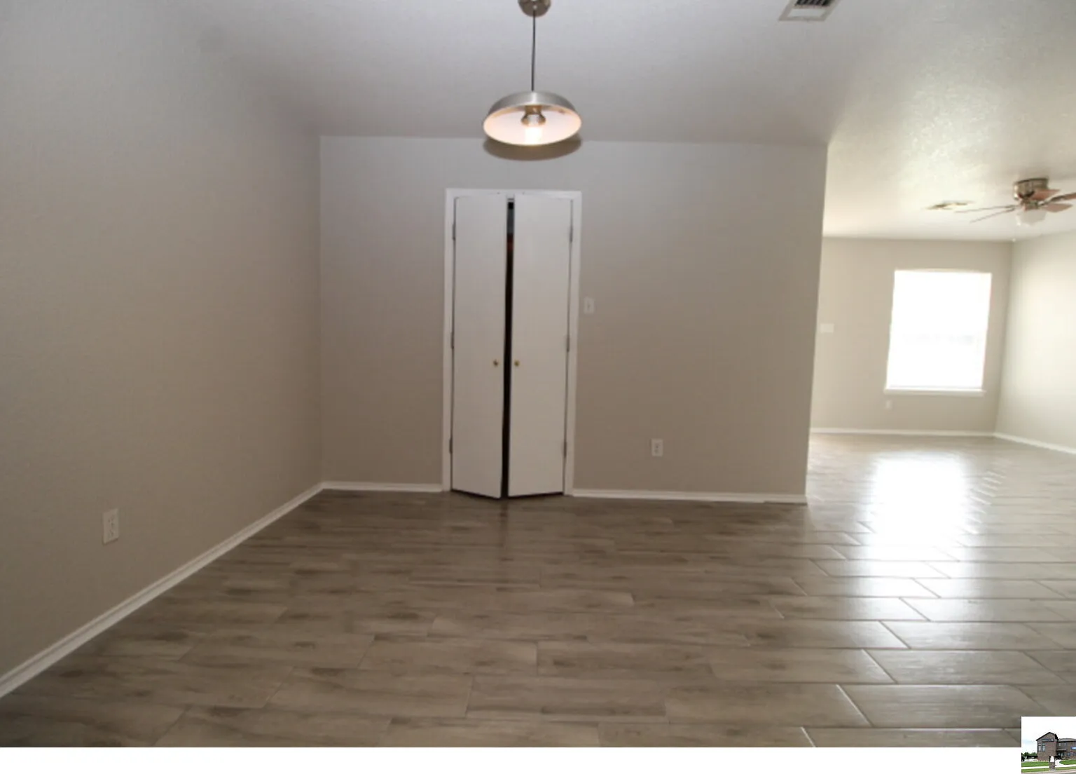 3 bed, 2.0 bath, 1132 sqft, $1,200 — Photo 4