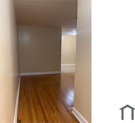 4th image of 7506 S Vernon Ave #3