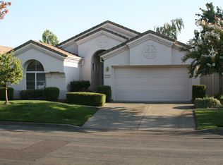 11716 Gold Parke Ln, Gold River, CA