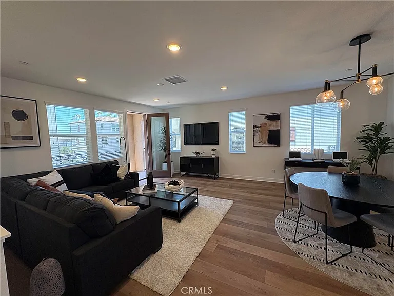 2211 W Orange Ave #21 — Photo 17