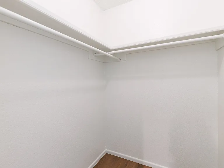 8214 Vernon Ave #B — Photo 21