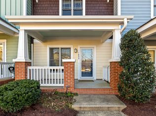 1052 Mica Lamp Ct, Apex, NC 27502