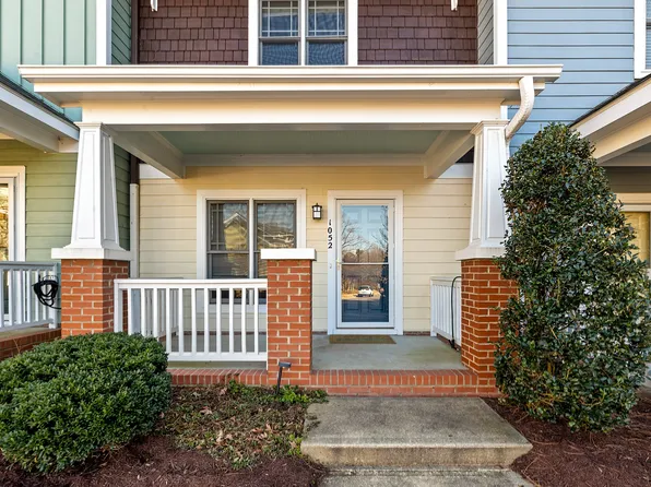 1052 Mica Lamp Ct, Apex, NC 27502
