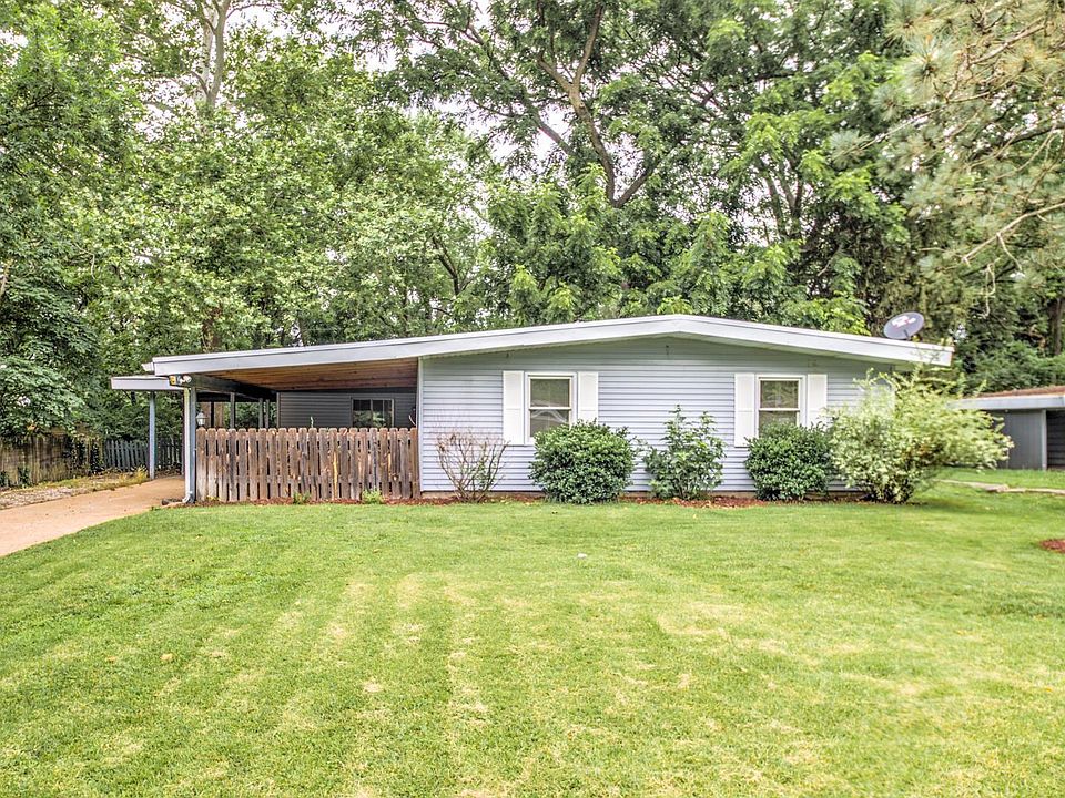 1st image of 765 Robinwood Dr