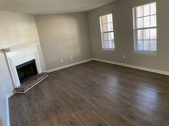 4th image of 5907 Sheldon Ct