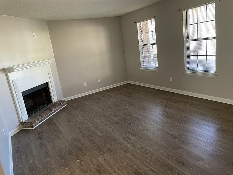 5907 Sheldon Ct — Photo 4