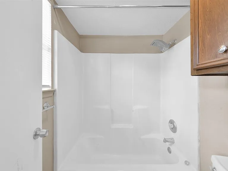 1603 Hazelwood St #B — Photo 12