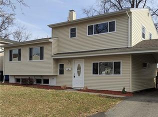 44 Cypress Dr, Colonia, NJ 07067