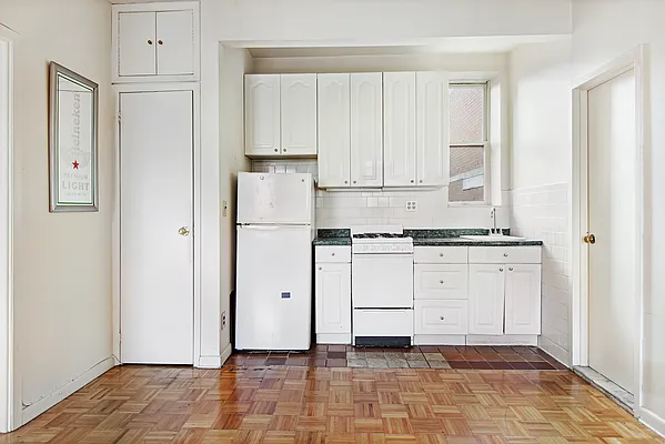 Rented by Compass | media 11