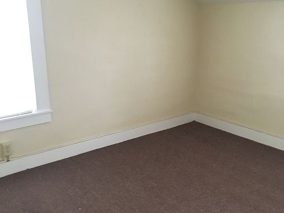 2nd image of 246 N Falmouth Hwy APT 1