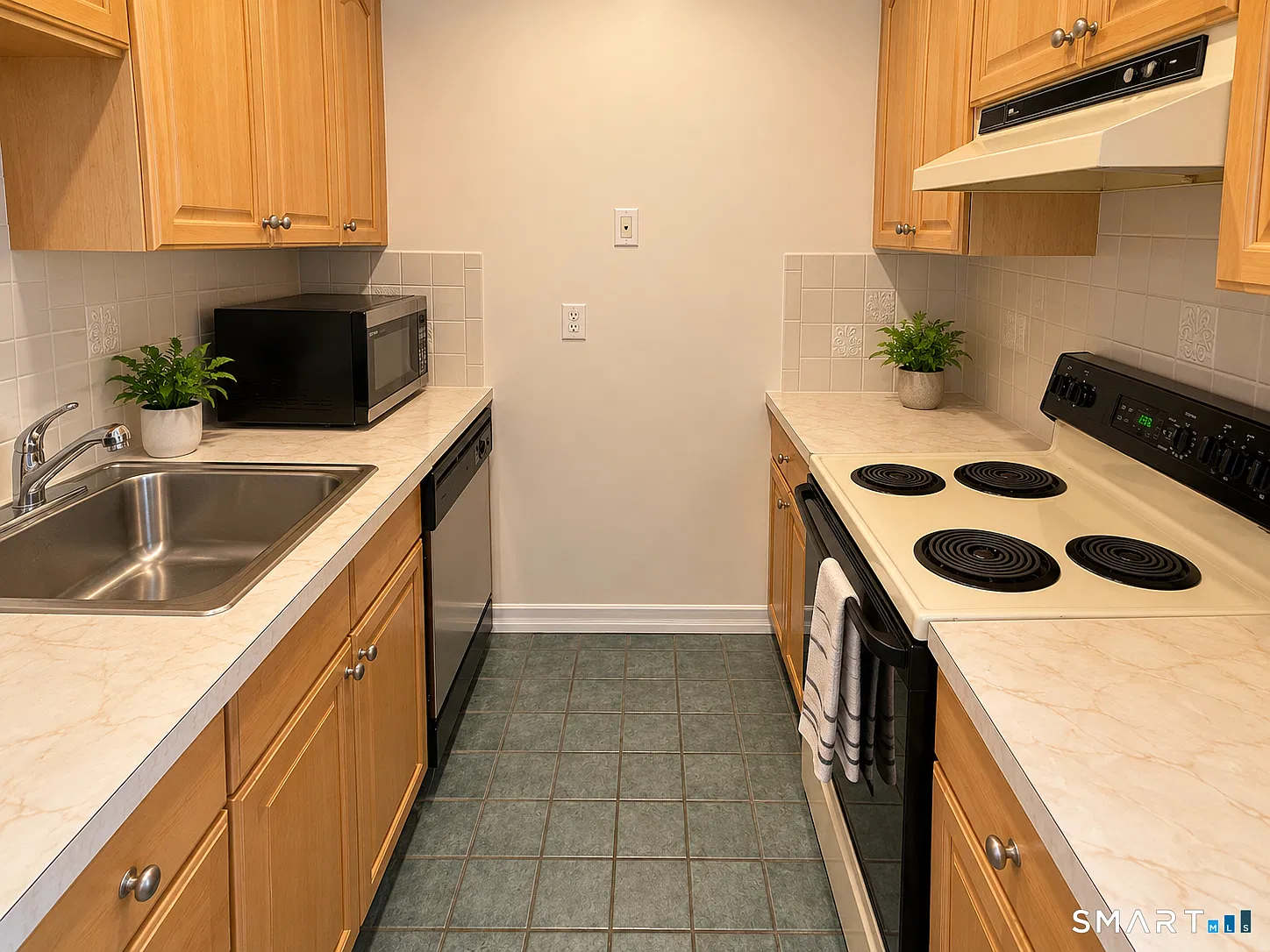 Studio, 1.0 bath, 429 sqft, $1,825 — Photo 3