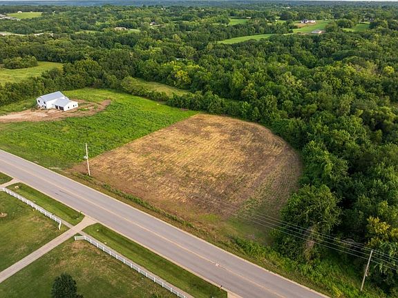 2nd image of 30805 W Ryan Rd