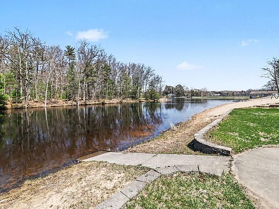 3rd image of 8284 W Lake Holiday Dr