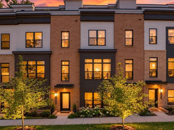 2110 Tysons Ridgeline Rd, Falls Church, VA 22043