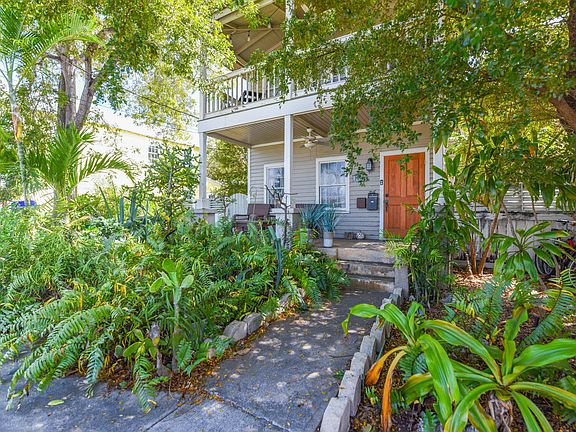 4th image of 1306 Virginia St