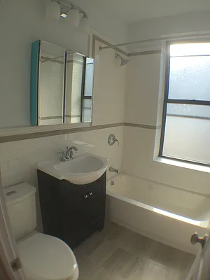 Rented by Newcastle Realty Services | media 28