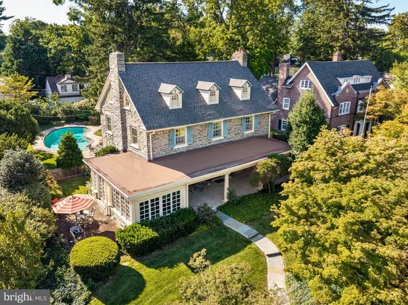 126 Edgewood Rd, Ardmore, PA 19003