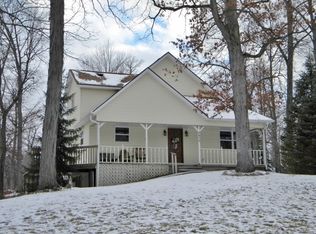 2476 W Wildwood Trl, Warsaw, IN 46580