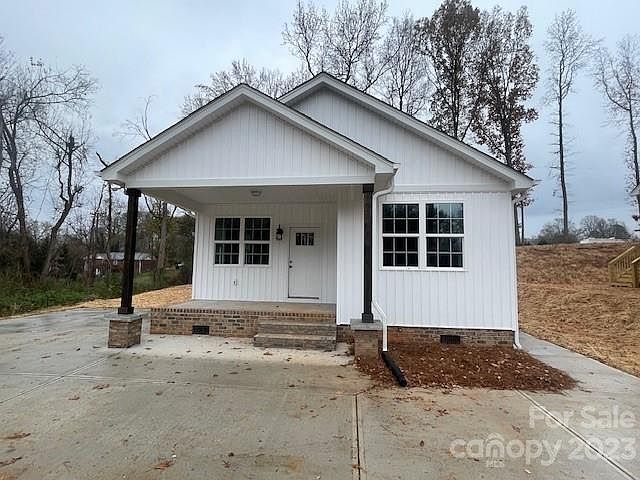 1st image of 4005 Palmetto Dr
