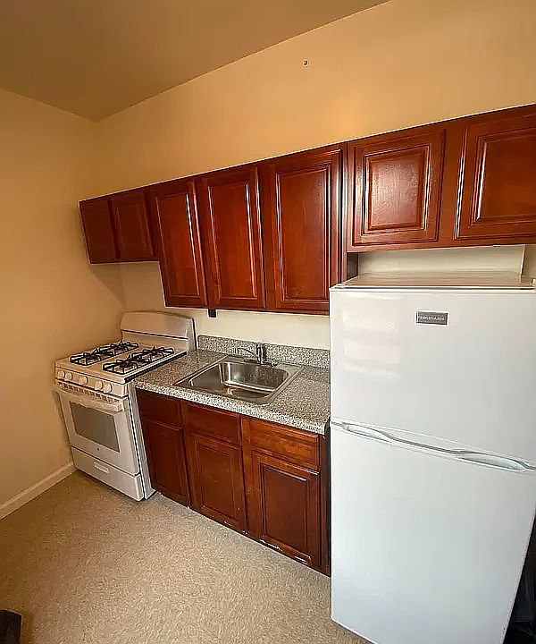 2nd image of 2121 85th St #2B