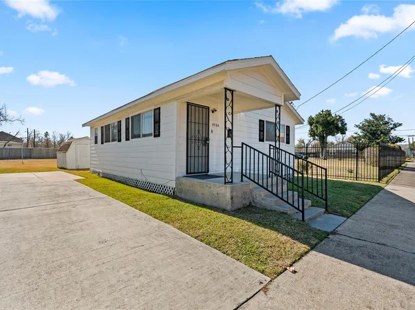 4906 Farmer St, Houston, TX 77020