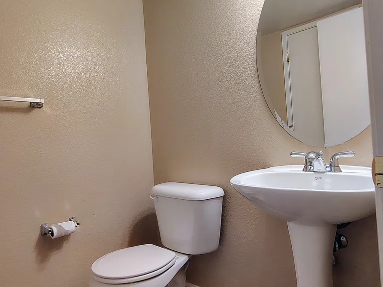 3034 Roadrunner Dr — Photo 11
