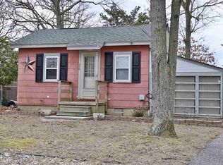 336 Evergreen Ave, Villas, NJ 08251