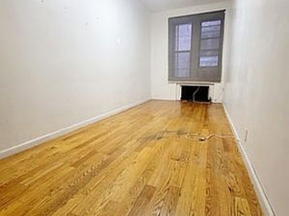 2nd image of 73 Lexington Ave #B2