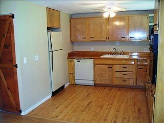 1st image of 1481 Goss Pl