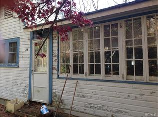 25 Harper St, Putnam Valley, NY 10579