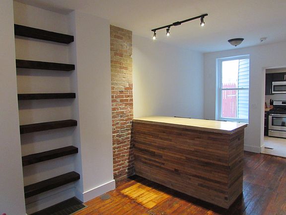 4th image of 1108 E Wilt St