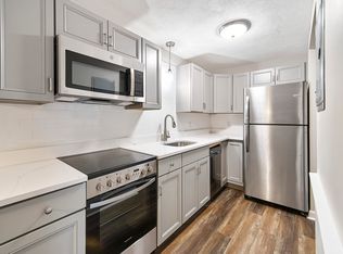 37 Fountain Ln APT 5, Weymouth, MA 02190
