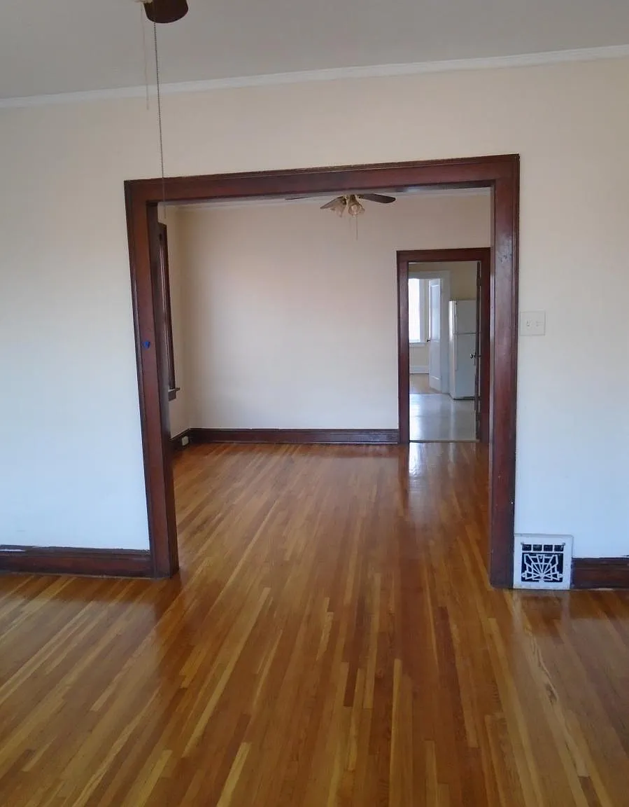 1 bed, 800 sqft, $1,300 — Photo 3