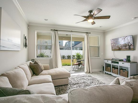 5th image of 7153 Fleur Cove Dr