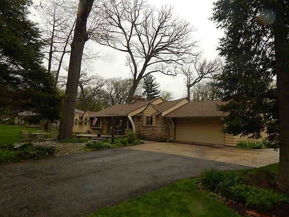 2nd image of 4701 White Oak Ave